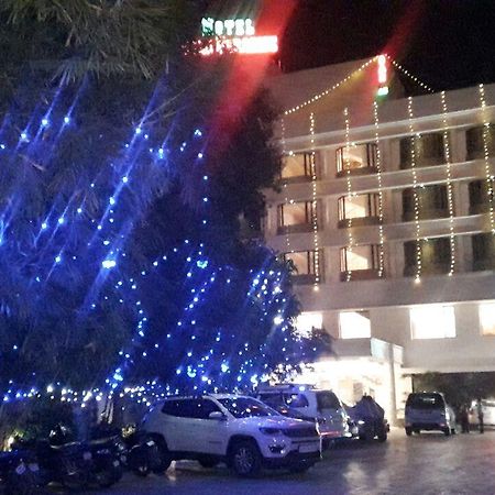 King Paradise Hotel Tiruchirappalli Exterior photo