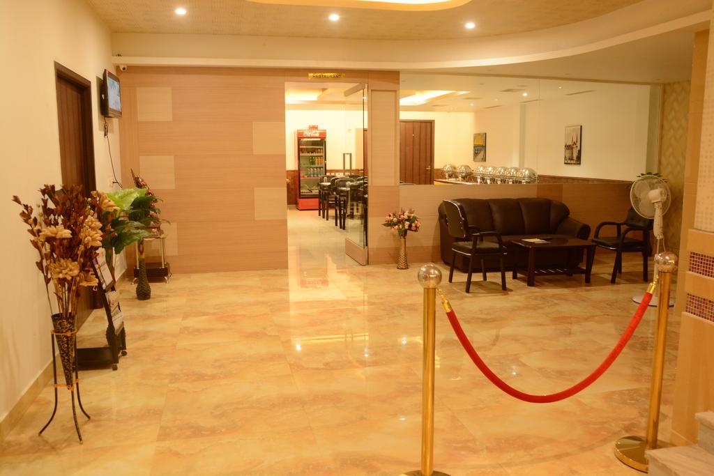 King Paradise Hotel Tiruchirappalli Exterior photo