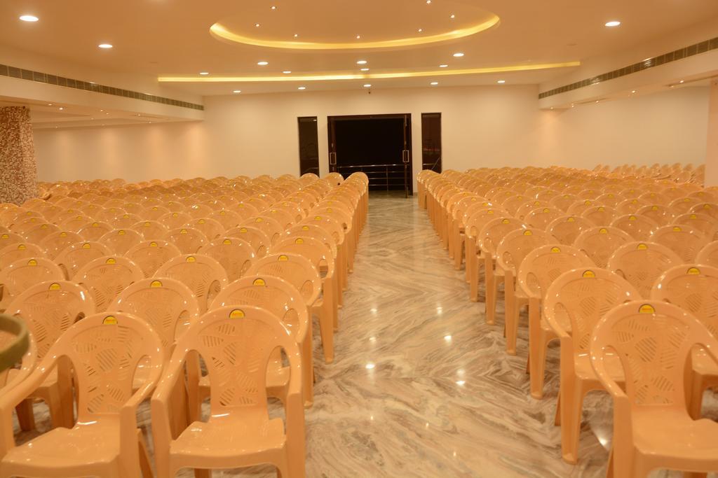 King Paradise Hotel Tiruchirappalli Exterior photo